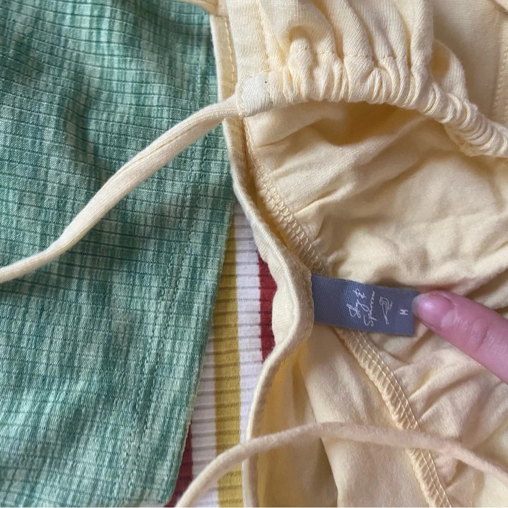 Crop Top Bundle - Picture 2 of 4